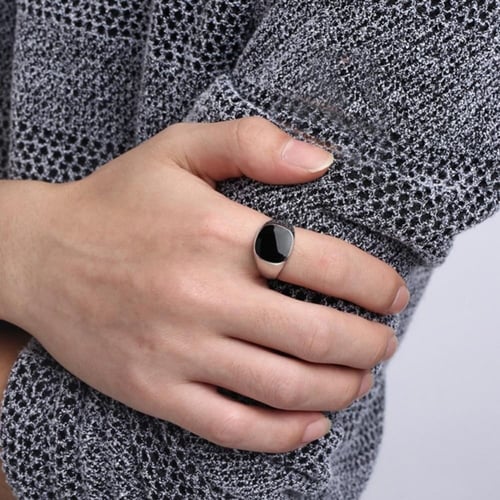 خاتم رجالي ستانليس ستيل بطابع اسود لون فضي