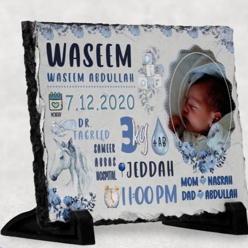 حجر معلومات الولادة بتصميم الحصان والزهور الزرقاء