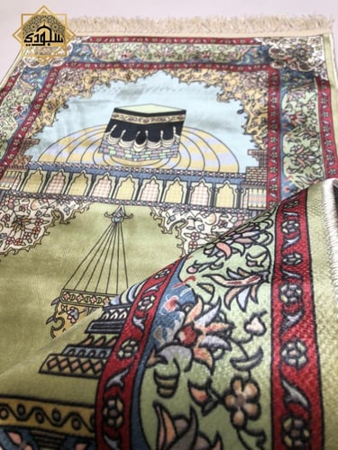 سجادة كالحرير فاخرة - زيتي