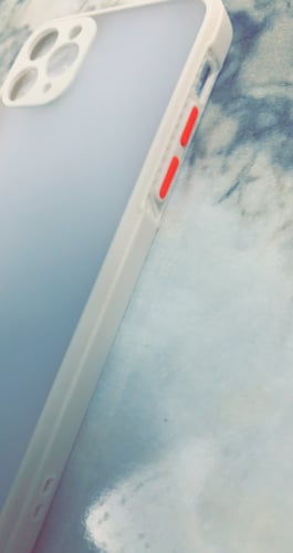 غلاف ايفون11برو شفاف, بحواف باللون الذهبي الفاتح م...