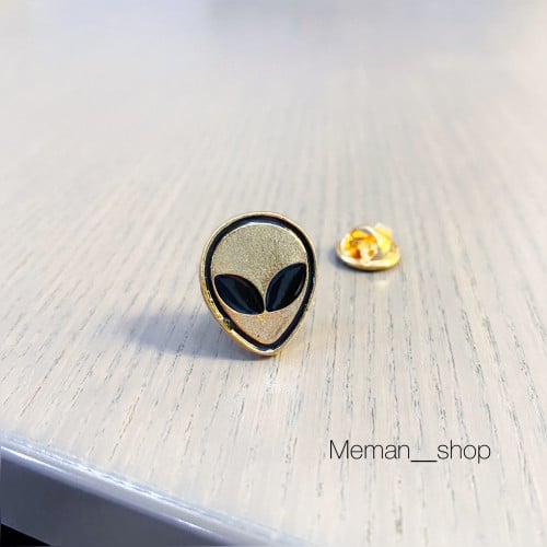 بروش ايموجي الفضائي