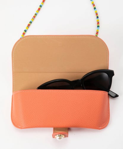 حافظة نظارة مع سلسلة من ايفوريا Iphoria Glasses Ca...