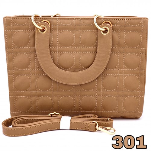 شنطة نسائي حجم كبير بحبل طويل