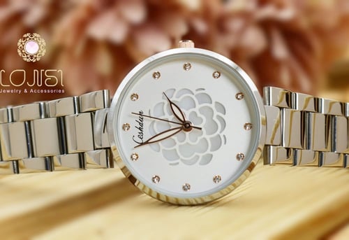 ساعة يد نسائية فاخرة