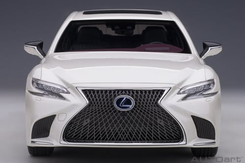 LEXUS LS500 h SONIC WHITE METALLIC/CRIMSON & BLACK...