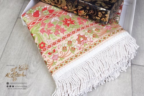 سجادة صلاة تركي فاخرة بعلبة 65x110 سم