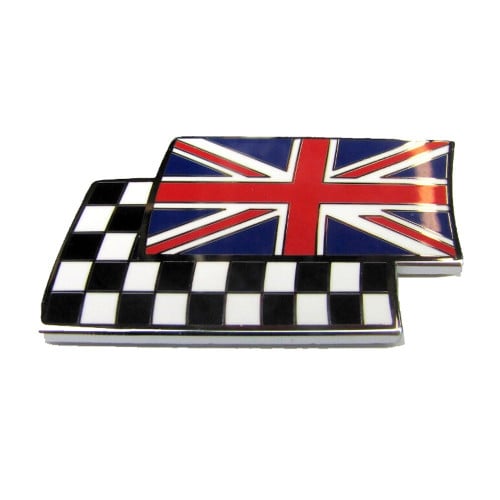 علم لاصق على السيارة