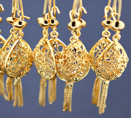 أقراط اذن بديل الذهب