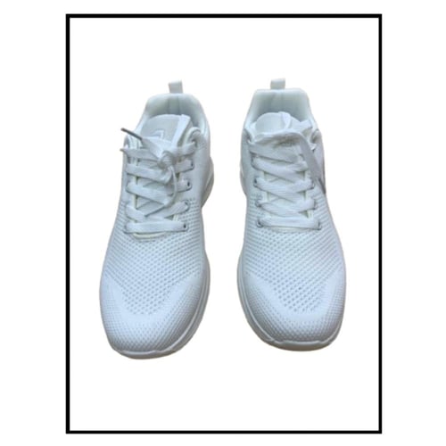 جزمة كوبرا الرياضية بيضاء