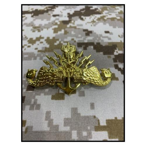 ونق ضفادع بشرية حديد