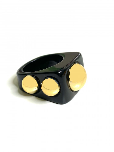 خاتم اكريليك : اسود