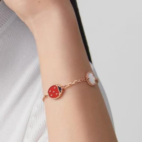 اسواره لاكي سبرينغ 5 حلقات : روز قولد