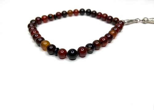 سبحه عقيق بني