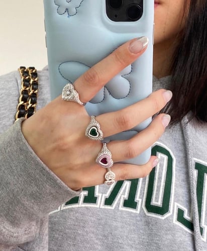 خاتم هارت : ابيض