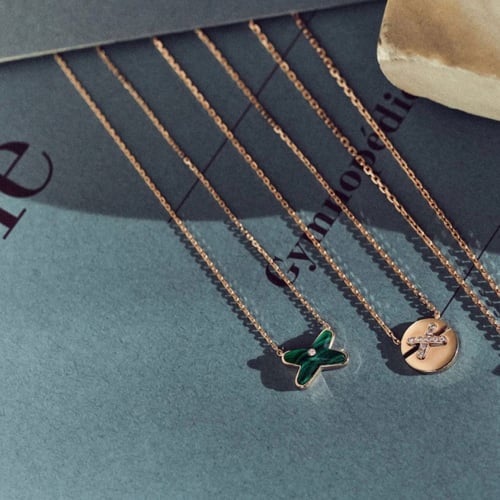 سلسال جو دو ليان : روز قولد حجر مالاكيت