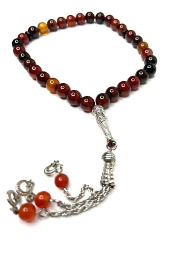 سبحه عقيق بني