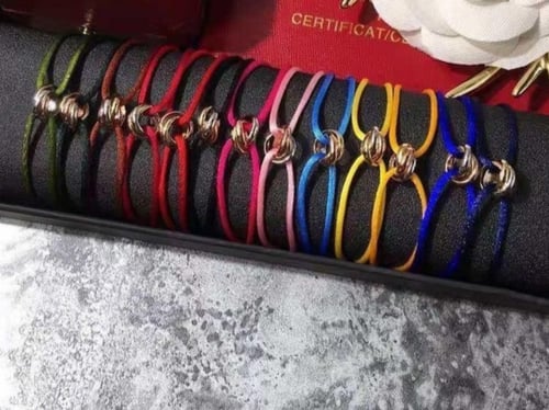 اسواره ترينيتي خيط - موف