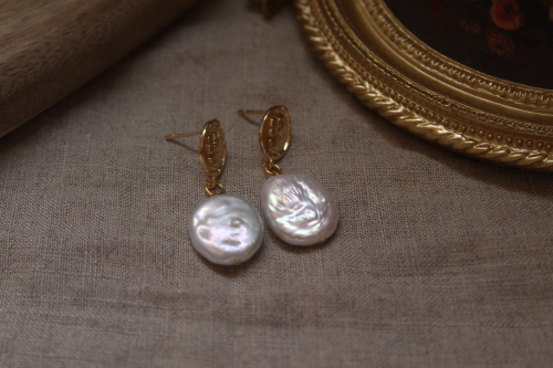 Flat Freshwater Pearls Earrings
