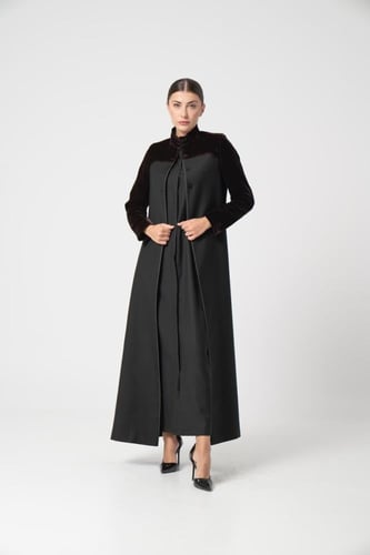 مخمل عودي مع صوف اسود