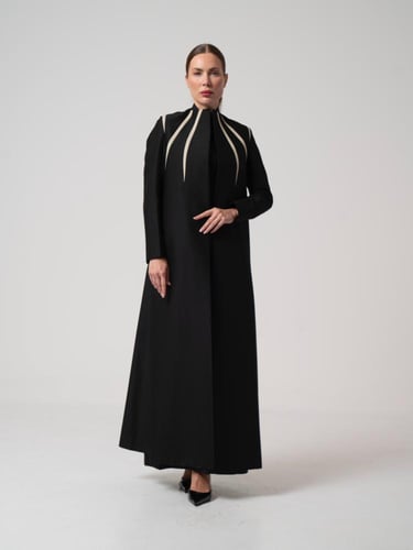 كتان خفيف صيفي مع قصات باللون البيج