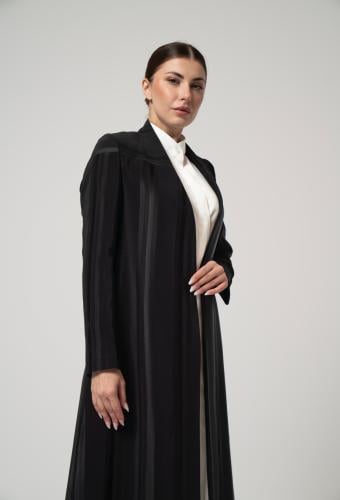 كريب اسود مقلم