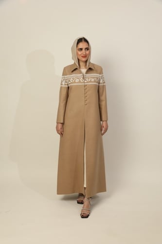 بيج مطرز صوف