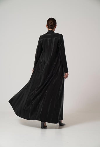 كريب اسود مقلم