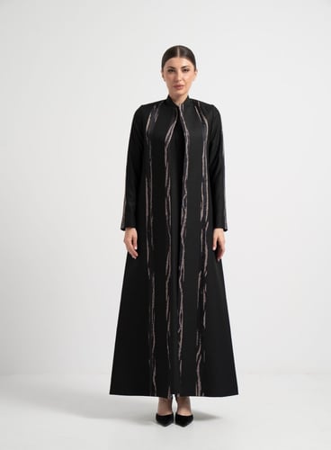 كتان اسود بقصات من الحرير