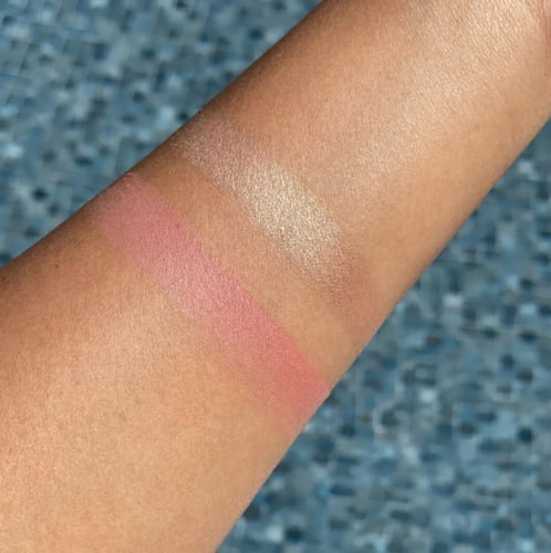 ايلف احمر الخدود وهايلايتر كريمي بت سايز