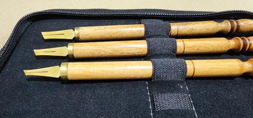 طقم طومار معدني 6 مقاسات مع حقيبة جلدية - رقم 1445...