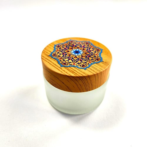 محابر زجاجية مزخرفة