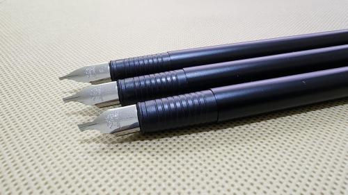 قلم جينهاو FP-65 قص مخصَّر - لون أسود