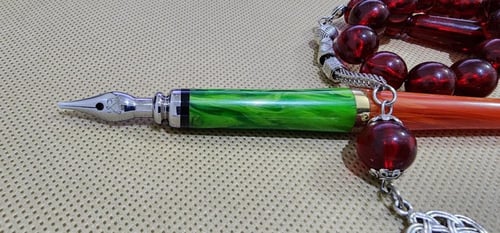 قلم الآغا، استانستيل، لون عقيق وأخضر، مقاس 2 mm