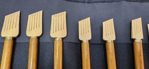 أقلام طومار مقاسات كبيرة (11 قلمًا) من 10 إلى 20 م...