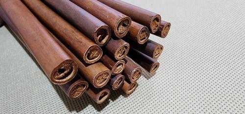 قصب بيلي أندونيسي بني غير مقطوط