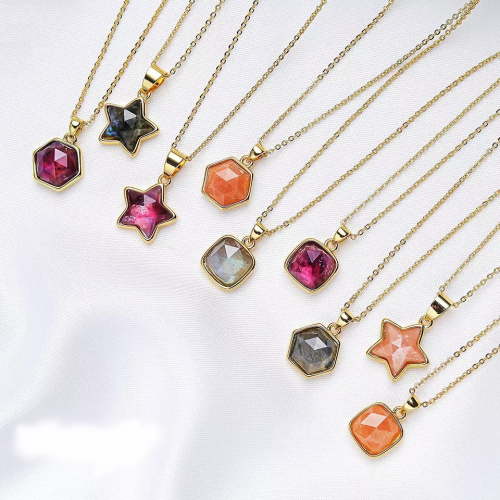 قلادة الأحجار الكريمة - bracelet