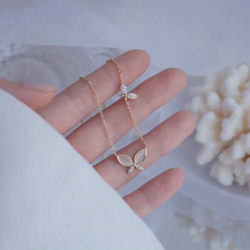 سلسال الفراشة - necklace