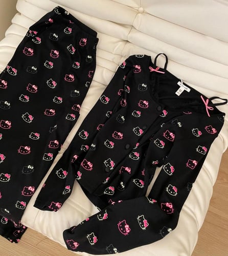 بجامة هيلو كيتي - hello kitty