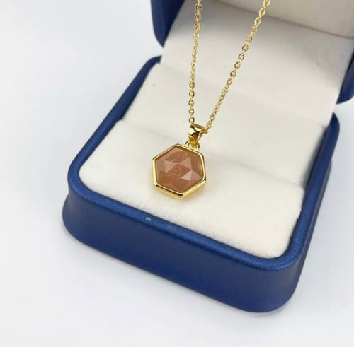 قلادة الأحجار الكريمة - bracelet