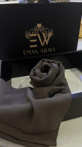 طرحه رمادي غامق