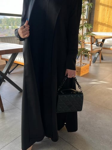 العباية الاكثر طلبا بإطلالتها الجديدة عباية بقماش...