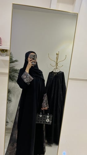 عباية المها كريب ملكي وحرير والقصة نص كلوش