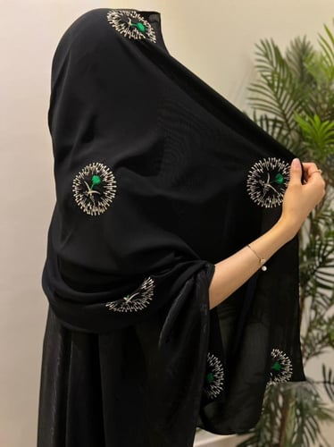 طرحه بشعار المملكة العربية السعودية