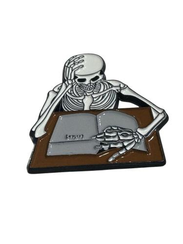 ملصق معدني هيكل عضمي