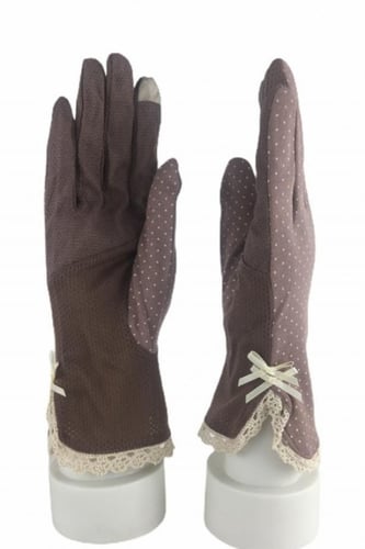 بكج مكون من عدد 4 قفازات للقيادة + حامل مناديل بتص...