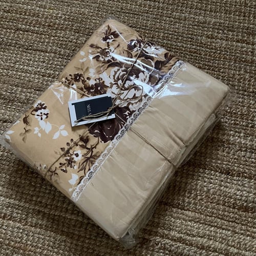 طقم مبطن - بيج