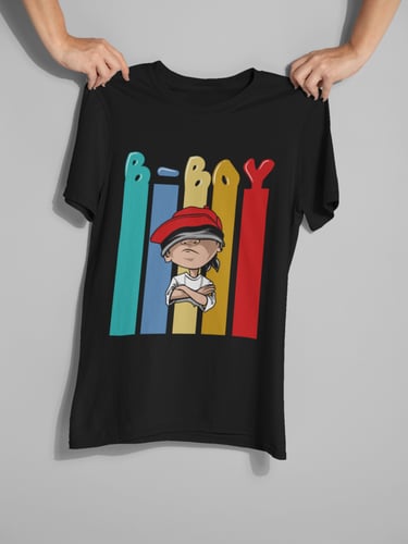 تيشيرت "B-Boy" بتصميم شبابي عصري متوفر بالأبيض وال...
