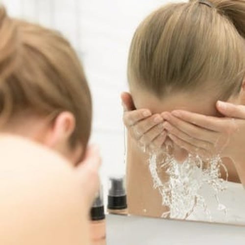 صابون الببايا 5×1 باوراق شجرة الشاي 135غ