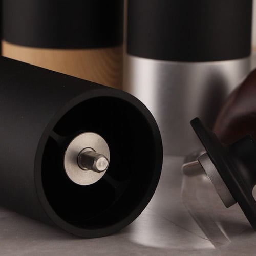 مطحنة قهوة يدوية قوية وسريعة الأداء أسود