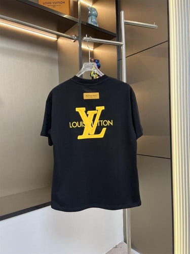 تيشيرت LV